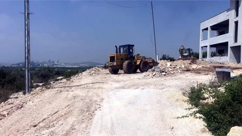 Akdeniz’de İmarlı Yol Açma ve Sokak Yenileme Çalışmaları Sürüyor