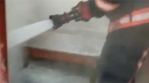 Mersin Tarsus'ta Müstakil Evde Yangın Çıktı