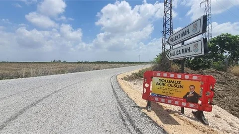 Mersin Büyükşehir, Tarsus’ta Mahalle Yollarında Asfalt Çalışmalarını Hızlandırdı