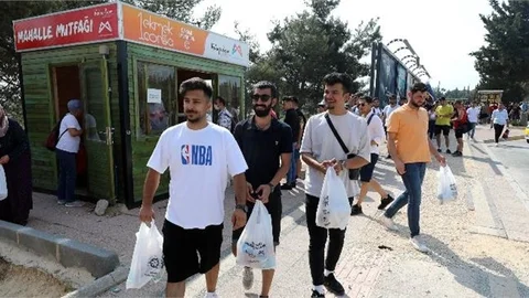 Mersin Büyükşehir’in 3 Çeşit Yemek Hizmeti, 3 Milyon Pakete Ulaştı