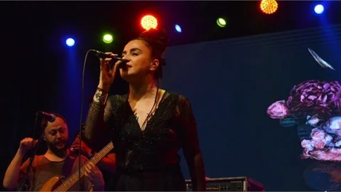 Mersin Uluslararası Müzik Festivali Kapsamında Ceylan Ertem Tarsus’ta Sahne Aldı