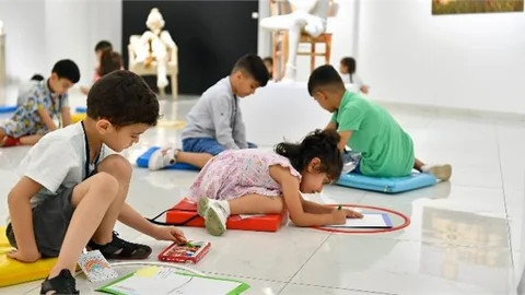 Minik Ressamlar Ahmet Yeşil Sanat Galerisi’nde Buluştu