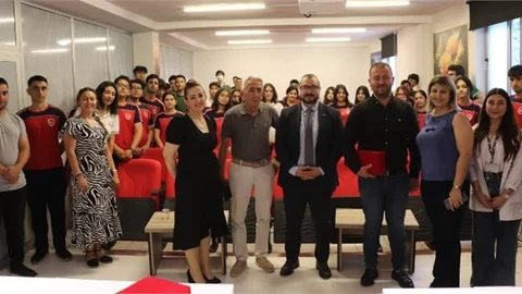 Mersin Büyükşehir Kariyer Merkezi’nden Lise Öğrencilerine Seminer