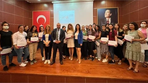 Kariyer Merkezi Öncülüğünde Profesyonellerden Gençlere İş Arama Teknikleri Eğitimi