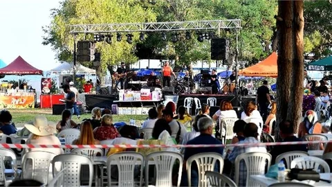 Mersin Büyükşehir Kent Orkestrası Mezitli Denizciler Kampı’nda ‘yaza Merhaba’ Konseri Verdi