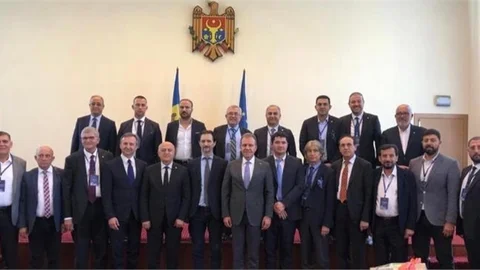 Başkan Seçer, MTSO Başkanı ve Üyelerinden Oluşan İş İnsanları Heyetiyle Moldova’da Temaslarda Bulundu