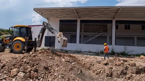 Erdemli Hali’ndeki Çalışmaların % 85’i Tamamlandı