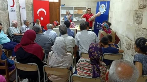 Türk Kızılay Mersin Toplum Merkezi’nden Uzmanlar Doğru İlkyardım Tekniklerini Anlattı
