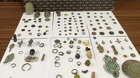 Mersin'de Tarihi Eser Kaçakçılarına Operasyon