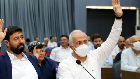 Akdeniz Belediye Başkanı Gültak; "Hiç Kimse Devletin Temelleri İle Oynamaya Kalkmasın!"