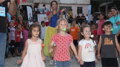 Mersin Büyükşehir’in ‘köy Şenlikleri’ Renkli Görüntülere Sahne Olmaya Devam Ediyor