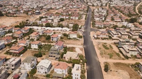 Mersin Büyükşehir’in Yol Yapım Ekipleri Silifke Mesaisinde