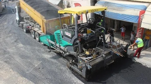 Adanalıoğlu Akdeniz Caddesi’nde Yol ve Kaldırım Çalışmaları Tamamlandı
