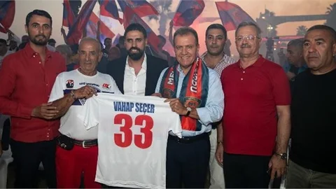 Başkan Seçer, Mersin İdman Yurdu'nun 97. Kuruluş Coşkusunu Taraftarlarla Birlikte Yaşadı