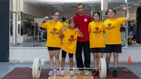 Büyükşehir’in Lisanslı Halter Sporcuları, Minikler Türkiye Şampiyonası İkinci Etabında