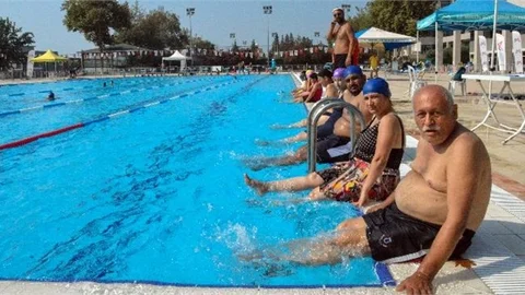 Mersin Büyükşehirle 7’den 77’ye Yüzme Kursu