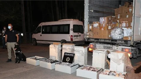 Kargo Görünümlü Esrar Sevkiyatına Mersin Polisinden Operasyon