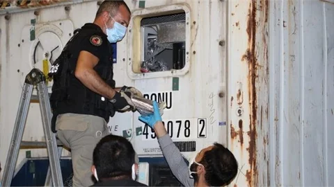 Mersin'de Muz Yüklü Konteynerda Ele Geçirildi