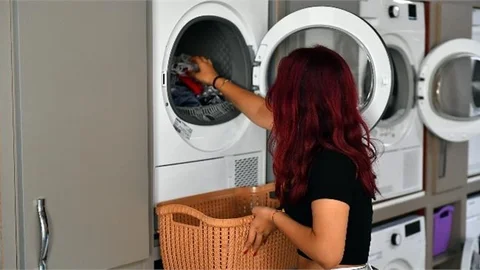 Mersin’de Öğrencilerin Çamaşır Yıkama Derdi Yok