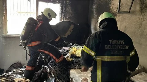 Mersin Tarsus'ta Bir Evde Çıkan Yangın Korkuttu