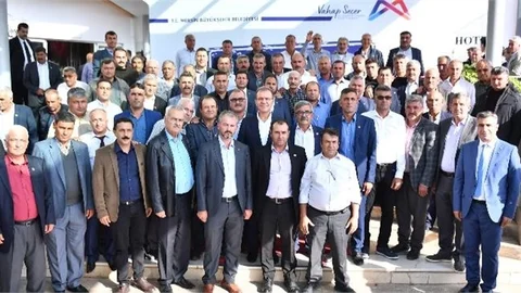 Mersin Büyükşehir Belediye Başkanı Vahap Seçer, Erdemli, Silifke, Mut, Gülnar, Aydıncık, Bozyazı ve Anamur’da Görev Yapan Muhtarlarla Bir Araya Geldi