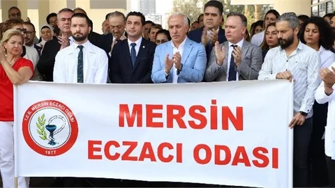 Akdeniz Belediye Başkanı, Mersin Eczacı Odası Başkanı’na Yapılan Saldırıya Tepki Gösterdi