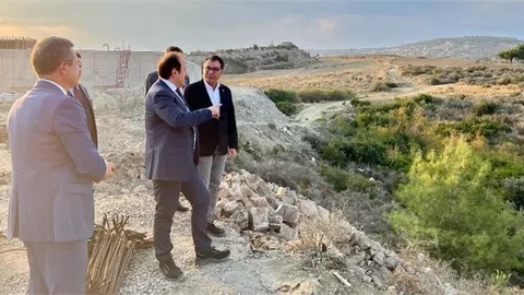 Mersin Valisi Ali Hamza Pehlivan, Tarsus OSB Şantiye Sahasında İncelemelerde Bulundu