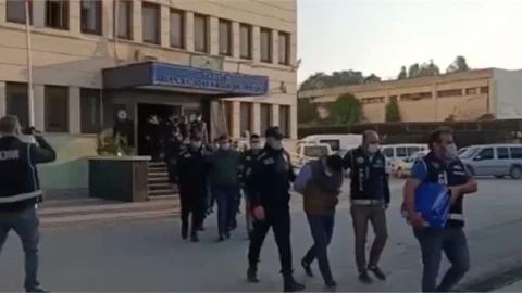 Dolandırıcılar Mahkemeye Çıkartıldı!