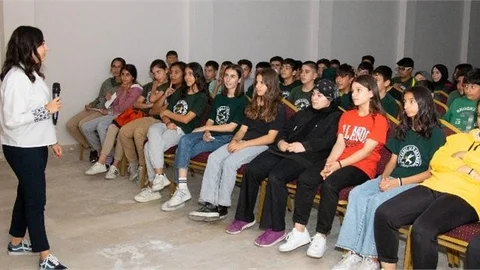 Mersin Büyükşehir’den Okullara Rehberlik Hizmeti