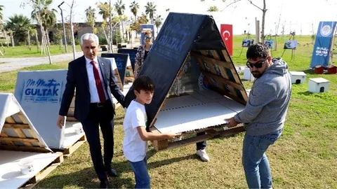 Akdeniz Belediyesi Sokak Hayvanlarını Yalnız Bırakmıyor