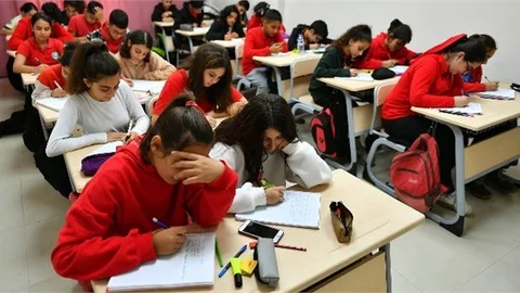 Kurs Merkezleri Çoğalıyor, Geleceğe Güven Artıyor