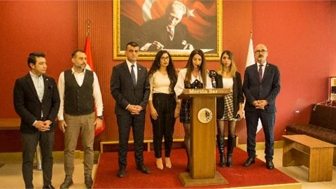 "Çocuk Hakları Sorunlarına Siyaset Üstü Anlayışla Bakılmalı"