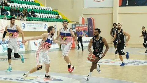 Msk Final Vuruşunu Yaptı: 70-87