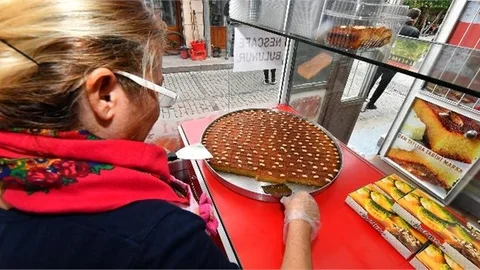 Mersin Büyükşehir Bir Kadını Daha Hayallerine Ulaştırdı