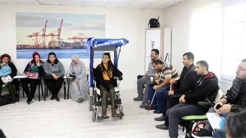 Akdeniz Belediyesi’nden Engelli Vatandaşlara "İş Kulübü Eğitimi"