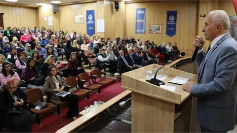 Akdeniz Belediyesi’nden ‘kadın Hakları Günü’ Paneli