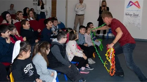 Özel Gereksinimli Bireyler Magic Terapi İle Eğlendi