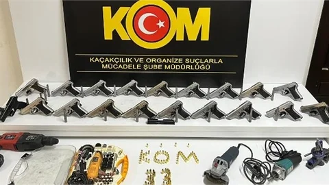 Mersin Polisinden Silah Tüccarlarına Operasyon