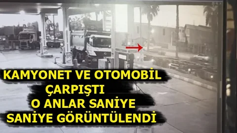 Kamyonetle Otomobilin Çarpıştığı Kaza Anı Kameraya Yansıdı