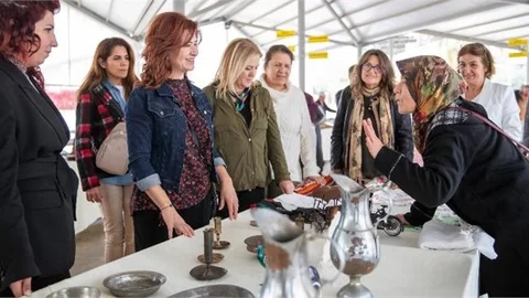 Mersin’in İlk ‘antika Pazarı’ Açıldı