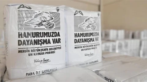Mersin Büyükşehir Belediyesi Un Dağıtıyor