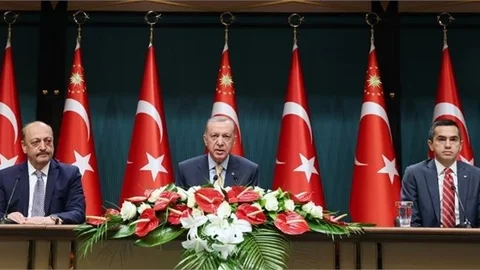 2023 Yılında Uygulanacak Yeni Asgari Ücret 8 Bin 506 TL Olarak Belirlendi