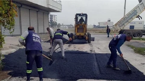 Yeni Sokaklar Açılıyor, Kaldırımlar Yenileniyor