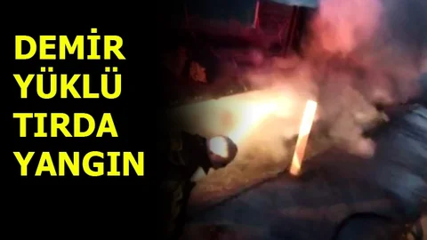 Demir Yüklü TIR Otoyolda Yandı
