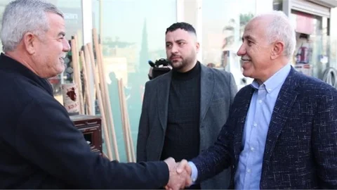 Akdeniz Belediye Başkanı Gültak, Kazanlı Mahallesi Esnafı İle Buluştu