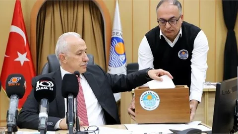 Sahil Civarındaki İşgallere Son Verilecek, Vatandaşlar Rahatlıkla Denize Girebilecek