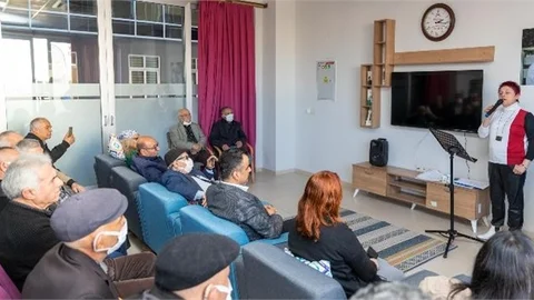 İkinci Baharlarında Şiirlerle Mest Oldular