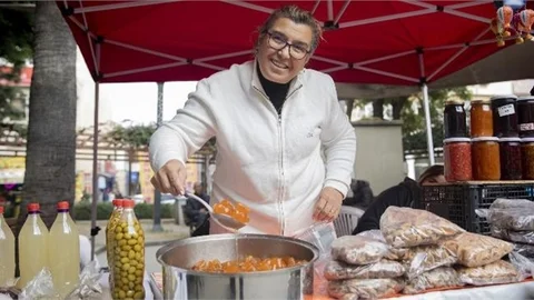 Mersin Büyükşehir Sayesinde Kadınlar Hem Kazanıyor Hem Sosyalleşiyor