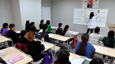 Mersin Büyükşehir Kurs Merkezleri’nin Sayısı Artıyor
