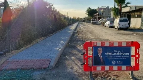 Akdeniz’de Asfalt Serimi, Kilit Taşı ve Kaldırım Yenileme Çalışmaları Sürüyor